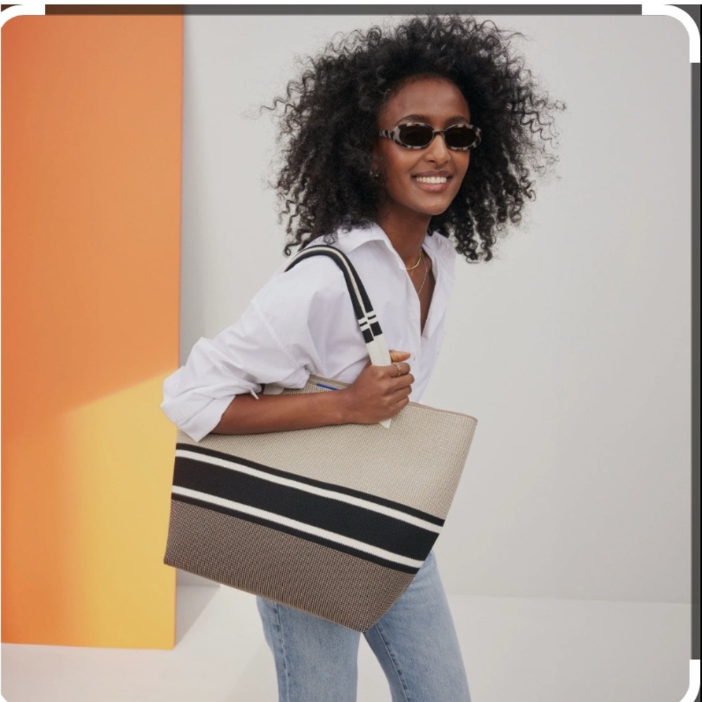 Rothy's Lightweight Tote in Jetset Black